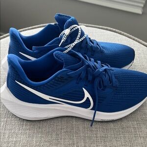 Nike Air Zoom Pegasus 39 Royal Blue Athletic Sneakers